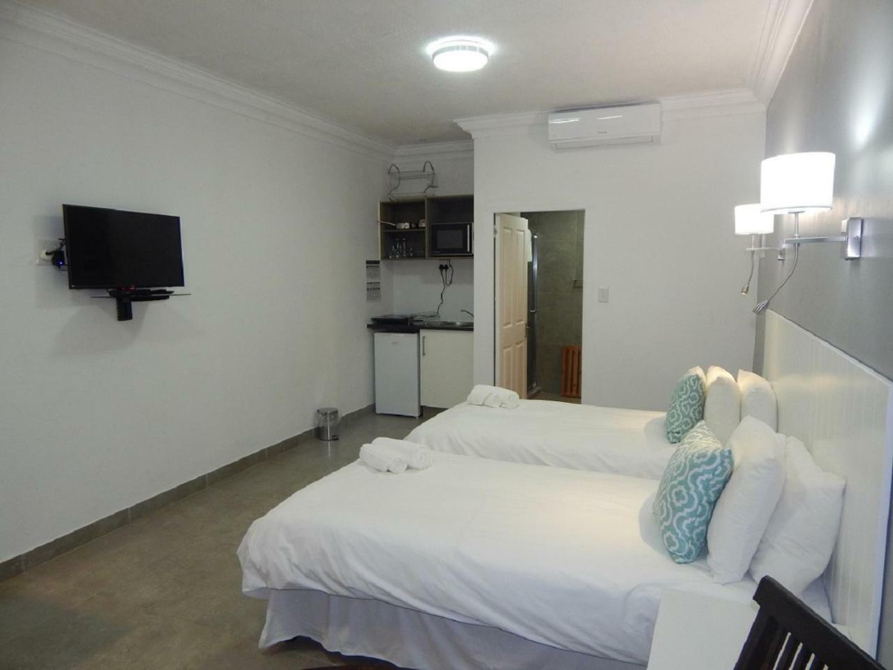 Hippo Lodge Apartments เซนต์ลูเซีย ภายนอก รูปภาพ